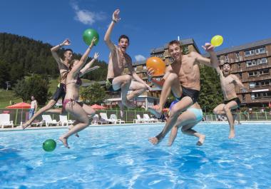 village vacances savoie piscine